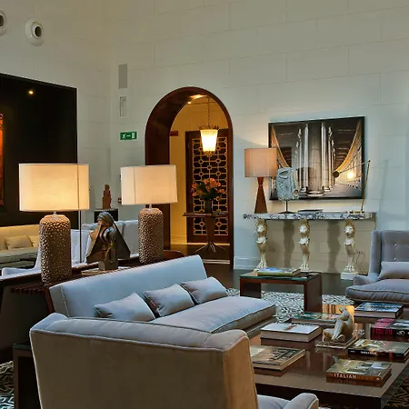 Hotel J.k. Place - The Leading Of The World