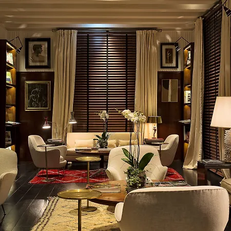 J.k. Place - The Leading Of The World 5*