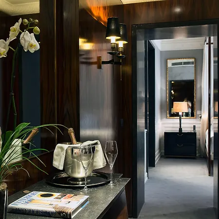 J.k. Place - The Leading Of The World 5* Roma
