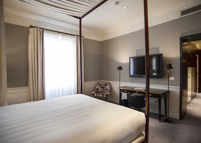 J.k. Place - The Leading Of The World Hotel 5*